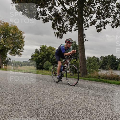 30.08.2026 - Elbe Triathlon Hamburg Michael Burmester http://msf.ph/oto/10052108 30.08.2026 10:29:04 Radfahren 902, 923, 1052, 1060 meine-sportfotos.de