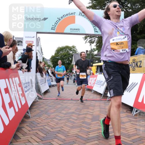 30.08.2026 - Blankeneser Heldenlauf Lena Gebhardt http://msf.ph/oto/10052122 30.08.2026 12:01:52 Ziel 2065, 2646, 2698 meine-sportfotos.de
