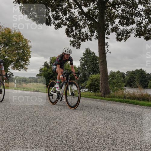 30.08.2026 - Elbe Triathlon Hamburg Michael Burmester http://msf.ph/oto/10052145 30.08.2026 10:29:40 Radfahren 840, 881, 886, 887, 980, 994, 1039, 1066, 1359, 1896 meine-sportfotos.de