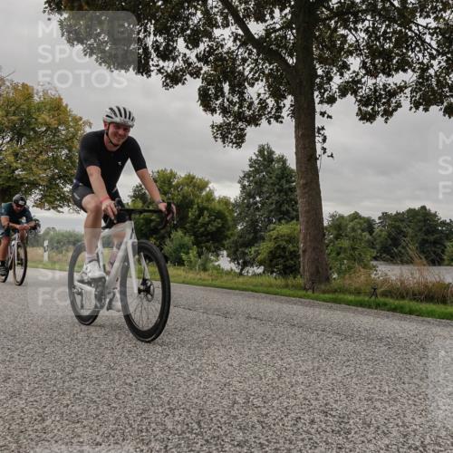 30.08.2026 - Elbe Triathlon Hamburg Michael Burmester http://msf.ph/oto/10052159 30.08.2026 10:29:45 Radfahren 883, 980, 983, 1039, 1042, 1066, 1359, 1896 meine-sportfotos.de