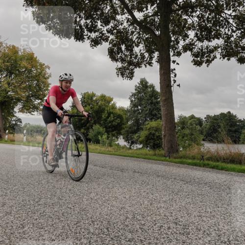30.08.2026 - Elbe Triathlon Hamburg Michael Burmester http://msf.ph/oto/10052173 30.08.2026 10:29:52 Radfahren 836, 883, 939, 1010 meine-sportfotos.de