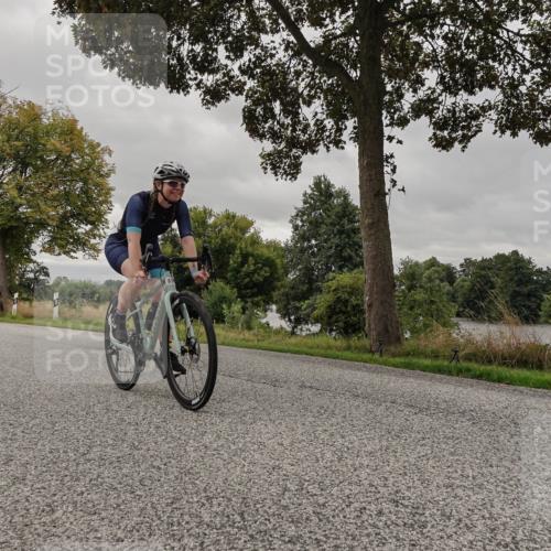 30.08.2026 - Elbe Triathlon Hamburg Michael Burmester http://msf.ph/oto/10052178 30.08.2026 10:29:56 Radfahren 669, 836, 939, 1010, 1098 meine-sportfotos.de