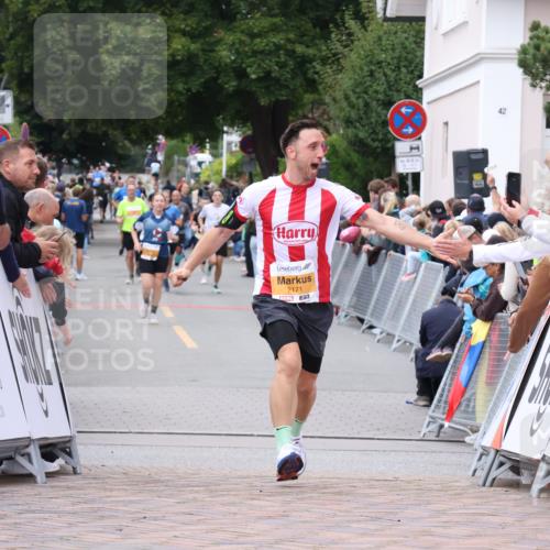 30.08.2026 - Blankeneser Heldenlauf Lena Gebhardt http://msf.ph/oto/10052230 30.08.2026 12:02:02 Ziel 2171, 2210, 2330, 2904 meine-sportfotos.de