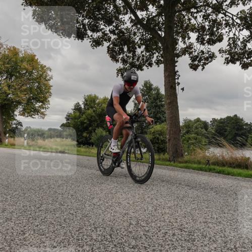 30.08.2026 - Elbe Triathlon Hamburg Michael Burmester http://msf.ph/oto/10052246 30.08.2026 10:30:56 Radfahren 1004, 1063 meine-sportfotos.de