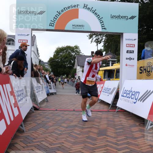 30.08.2026 - Blankeneser Heldenlauf Lena Gebhardt http://msf.ph/oto/10052284 30.08.2026 12:02:04 Ziel 2171, 2210, 2330, 2904 meine-sportfotos.de