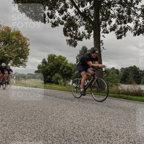 30.08.2026 - Elbe Triathlon Hamburg Michael Burmester http://msf.ph/oto/10052289 30.08.2026 10:31:38 Radfahren 710, 788, 934, 954, 957, 1000, 1013, 1057, 1058, 1076 meine-sportfotos.de
