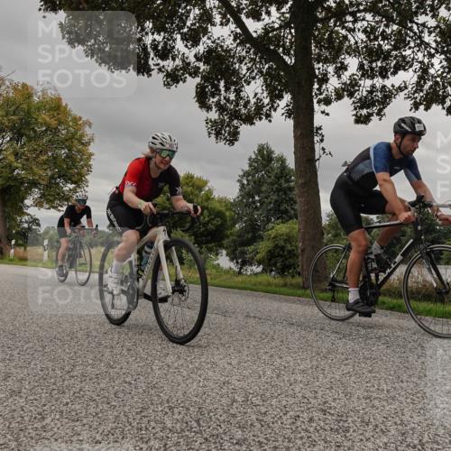 30.08.2026 - Elbe Triathlon Hamburg Michael Burmester http://msf.ph/oto/10052292 30.08.2026 10:31:39 Radfahren 710, 788, 934, 954, 957, 1000, 1013, 1057, 1058 meine-sportfotos.de