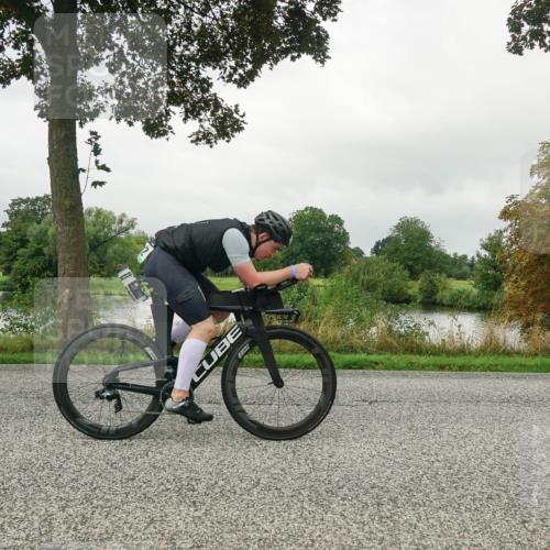 30.08.2026 - Elbe Triathlon Hamburg Michael Burmester http://msf.ph/oto/10052305 30.08.2026 10:08:48 Radfahren 425, 606, 634, 792 meine-sportfotos.de