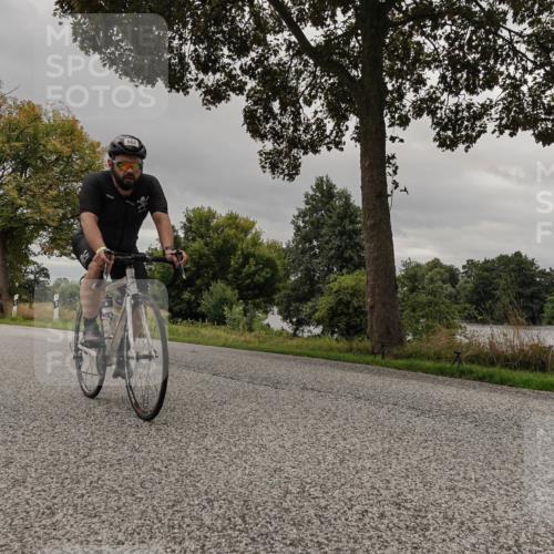 30.08.2026 - Elbe Triathlon Hamburg Michael Burmester http://msf.ph/oto/10052315 30.08.2026 10:31:48 Radfahren 891, 1111 meine-sportfotos.de