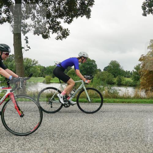 30.08.2026 - Elbe Triathlon Hamburg Michael Burmester http://msf.ph/oto/10052316 30.08.2026 10:09:00 Radfahren 431, 435, 560, 600, 680, 842, 876 meine-sportfotos.de