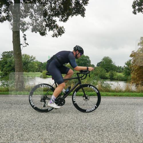 30.08.2026 - Elbe Triathlon Hamburg Michael Burmester http://msf.ph/oto/10052318 30.08.2026 10:09:02 Radfahren 431, 435, 560, 600, 842, 876 meine-sportfotos.de