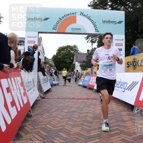 30.08.2026 - Blankeneser Heldenlauf Lena Gebhardt http://msf.ph/oto/10052353 30.08.2026 12:02:14 Ziel 2067, 2490, 2626, 4428 meine-sportfotos.de