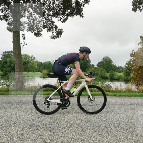 30.08.2026 - Elbe Triathlon Hamburg Michael Burmester http://msf.ph/oto/10052358 30.08.2026 10:09:46 Radfahren 690, 693, 811, 828, 937, 1897 meine-sportfotos.de