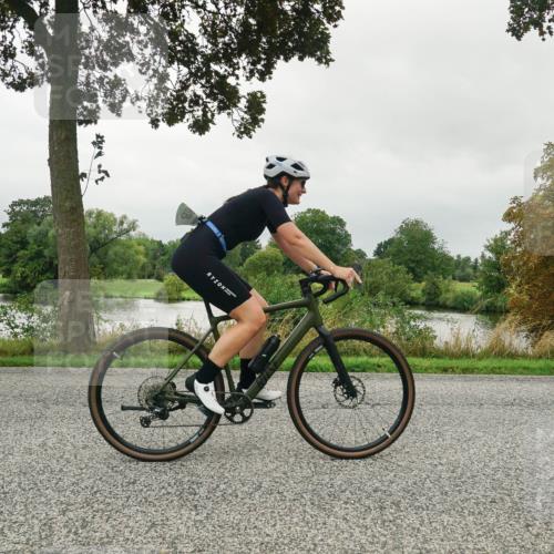 30.08.2026 - Elbe Triathlon Hamburg Michael Burmester http://msf.ph/oto/10052380 30.08.2026 10:10:05 Radfahren 408, 415, 516, 855, 865 meine-sportfotos.de