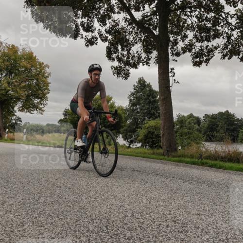 30.08.2026 - Elbe Triathlon Hamburg Michael Burmester http://msf.ph/oto/10052395 30.08.2026 10:32:55 Radfahren 863, 943, 953, 991, 1070, 1120 meine-sportfotos.de