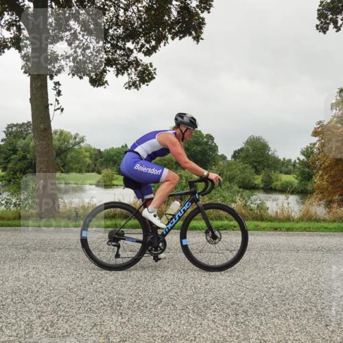 30.08.2026 - Elbe Triathlon Hamburg Michael Burmester http://msf.ph/oto/10052413 30.08.2026 10:10:35 Radfahren 462, 541, 714, 789, 856, 911, 961, 965 meine-sportfotos.de