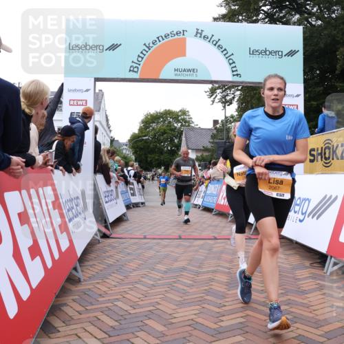 30.08.2026 - Blankeneser Heldenlauf Lena Gebhardt http://msf.ph/oto/10052425 30.08.2026 12:02:19 Ziel 2067, 2326, 2417, 2490, 2626, 4428 meine-sportfotos.de