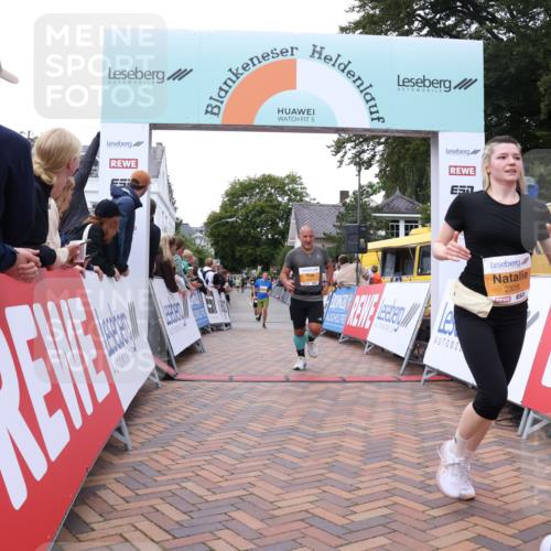 30.08.2026 - Blankeneser Heldenlauf Lena Gebhardt http://msf.ph/oto/10052435 30.08.2026 12:02:20 Ziel 2067, 2326, 2417, 2490, 2626, 4428 meine-sportfotos.de