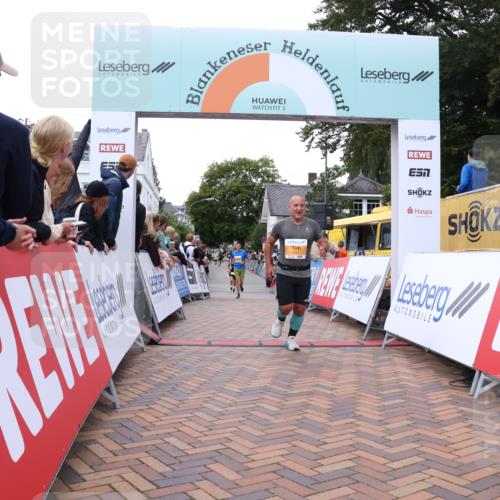 30.08.2026 - Blankeneser Heldenlauf Lena Gebhardt http://msf.ph/oto/10052445 30.08.2026 12:02:20 Ziel 2067, 2326, 2417, 2490, 2626, 4428 meine-sportfotos.de