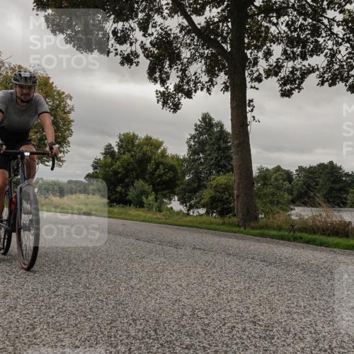 30.08.2026 - Elbe Triathlon Hamburg Michael Burmester http://msf.ph/oto/10052448 30.08.2026 10:33:29 Radfahren 912, 1017, 1094, 1164, 1275 meine-sportfotos.de