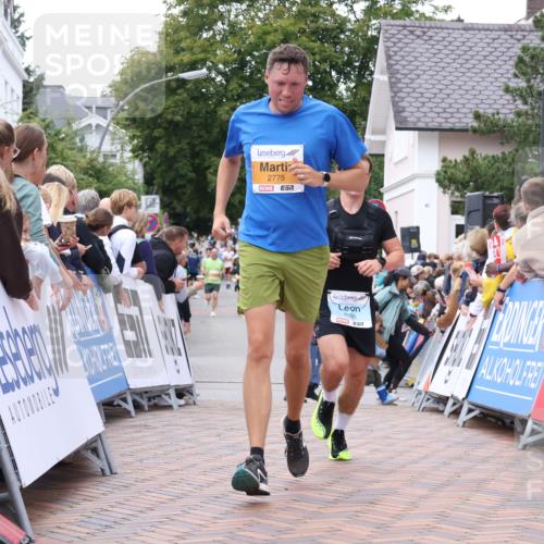 30.08.2026 - Blankeneser Heldenlauf Lena Gebhardt http://msf.ph/oto/10052483 30.08.2026 12:02:24 Ziel 2067, 2326, 2417, 2490, 2775, 4086 meine-sportfotos.de