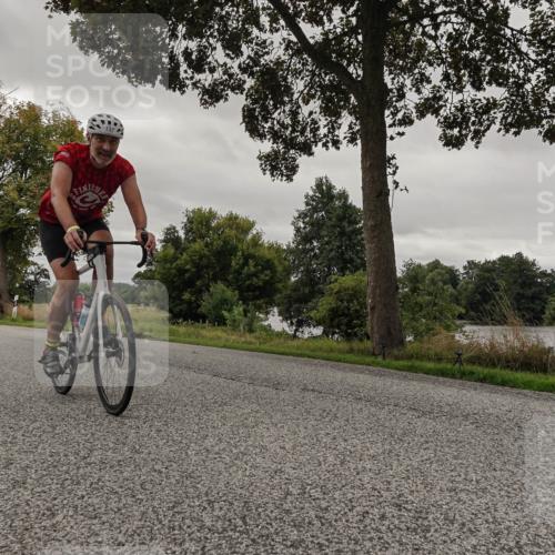 30.08.2026 - Elbe Triathlon Hamburg Michael Burmester http://msf.ph/oto/10052491 30.08.2026 10:34:21 Radfahren 737, 810 meine-sportfotos.de