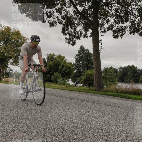 30.08.2026 - Elbe Triathlon Hamburg Michael Burmester http://msf.ph/oto/10052498 30.08.2026 10:34:32 Radfahren 947, 948, 988, 1009, 1015, 1022, 1025, 1071 meine-sportfotos.de