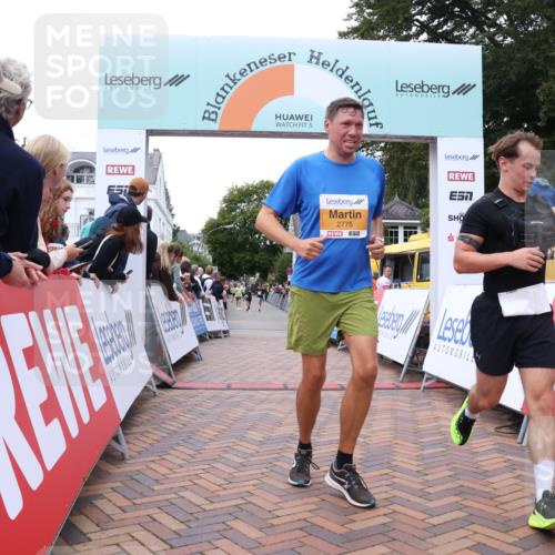 30.08.2026 - Blankeneser Heldenlauf Lena Gebhardt http://msf.ph/oto/10052502 30.08.2026 12:02:26 Ziel 2067, 2326, 2417, 2775, 4086 meine-sportfotos.de