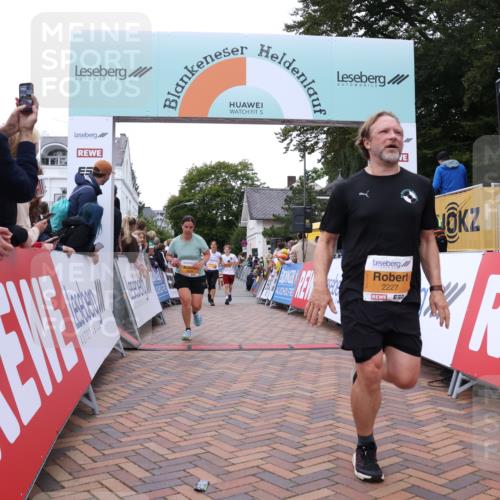 30.08.2026 - Blankeneser Heldenlauf Lena Gebhardt http://msf.ph/oto/10052612 30.08.2026 12:02:44 Ziel 2135, 2227, 2480, 2506, 2858 meine-sportfotos.de