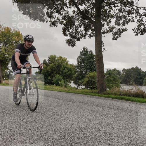 30.08.2026 - Elbe Triathlon Hamburg Michael Burmester http://msf.ph/oto/10052624 30.08.2026 10:36:30 Radfahren 893, 987, 1012, 1096 meine-sportfotos.de