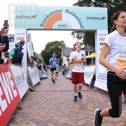 30.08.2026 - Blankeneser Heldenlauf Lena Gebhardt http://msf.ph/oto/10052653 30.08.2026 12:02:50 Ziel 2068, 2113, 2135, 2191, 2227, 2506, 2573, 2858 meine-sportfotos.de