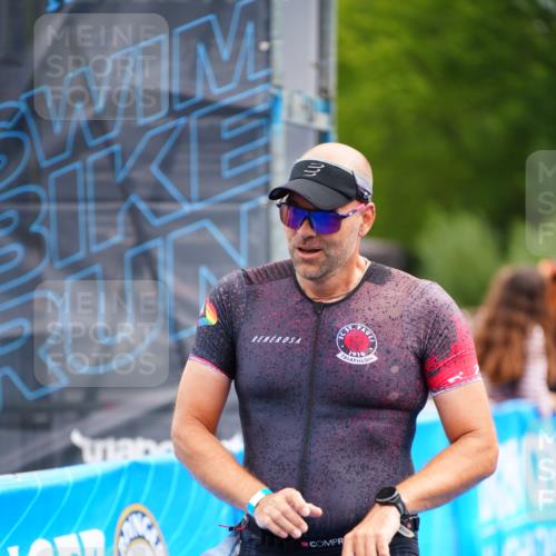 30.08.2026 - Elbe Triathlon Hamburg LAZAROV Photography http://msf.ph/oto/10052661 30.08.2026 10:46:52 Ziel 293, 544 meine-sportfotos.de