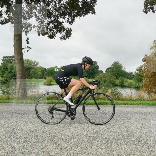 30.08.2026 - Elbe Triathlon Hamburg Michael Burmester http://msf.ph/oto/10052663 30.08.2026 10:14:29 Radfahren 506, 720, 750, 803, 838, 932, 944 meine-sportfotos.de