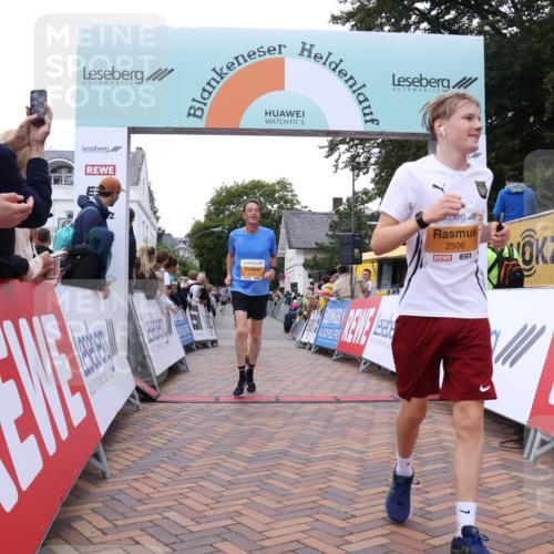 30.08.2026 - Blankeneser Heldenlauf Lena Gebhardt http://msf.ph/oto/10052670 30.08.2026 12:02:51 Ziel 2068, 2113, 2135, 2191, 2227, 2506, 2573, 2858 meine-sportfotos.de