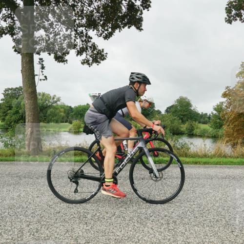 30.08.2026 - Elbe Triathlon Hamburg Michael Burmester http://msf.ph/oto/10052675 30.08.2026 10:14:38 Radfahren 413, 607, 918 meine-sportfotos.de