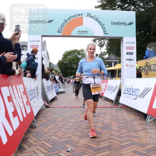 30.08.2026 - Blankeneser Heldenlauf Lena Gebhardt http://msf.ph/oto/10052696 30.08.2026 12:02:53 Ziel 2068, 2113, 2135, 2191, 2337, 2506, 2573 meine-sportfotos.de