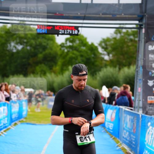 30.08.2026 - Elbe Triathlon Hamburg LAZAROV Photography http://msf.ph/oto/10052795 30.08.2026 10:47:10 Ziel 334, 641 meine-sportfotos.de