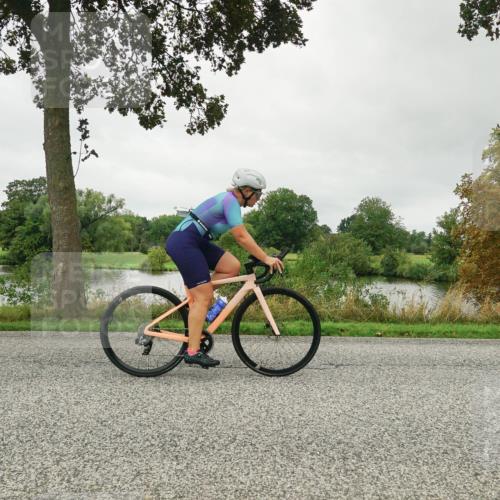 30.08.2026 - Elbe Triathlon Hamburg Michael Burmester http://msf.ph/oto/10052809 30.08.2026 10:17:10 Radfahren 546, 802, 826, 866, 947 meine-sportfotos.de