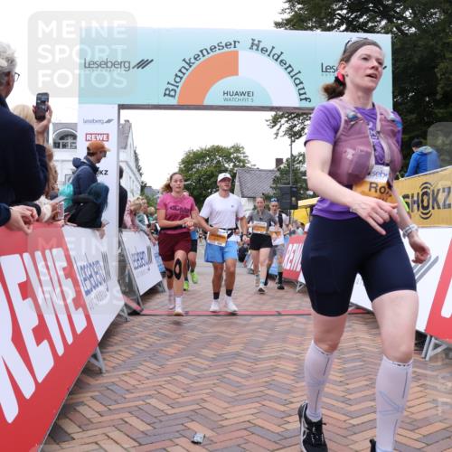 30.08.2026 - Blankeneser Heldenlauf Lena Gebhardt http://msf.ph/oto/10052827 30.08.2026 12:03:04 Ziel 2033, 2167, 2337, 2408, 2409, 2414, 2733, 2735, 2878, 2945, 4334 meine-sportfotos.de