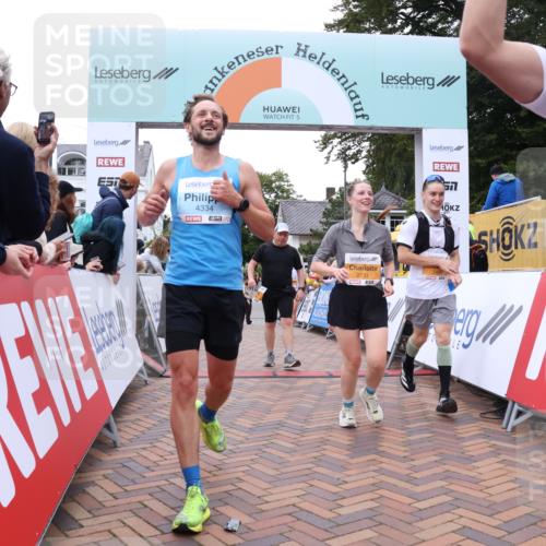 30.08.2026 - Blankeneser Heldenlauf Lena Gebhardt http://msf.ph/oto/10052863 30.08.2026 12:03:06 Ziel 2033, 2167, 2408, 2409, 2414, 2733, 2735, 2878, 2945, 4334 meine-sportfotos.de