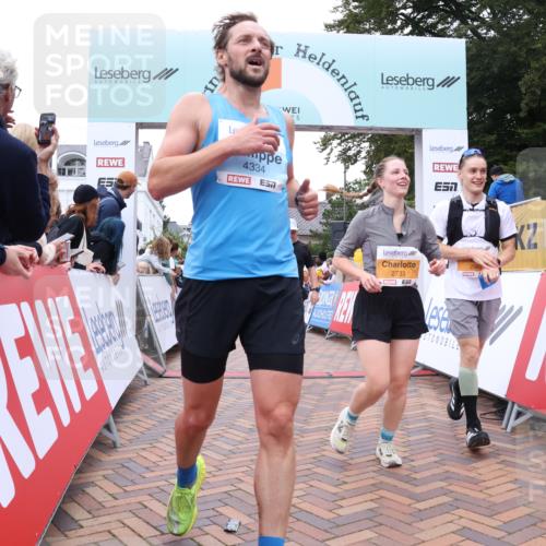 30.08.2026 - Blankeneser Heldenlauf Lena Gebhardt http://msf.ph/oto/10052874 30.08.2026 12:03:07 Ziel 2033, 2167, 2408, 2409, 2414, 2733, 2735, 2878, 2945, 4334 meine-sportfotos.de