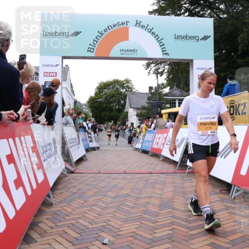 30.08.2026 - Blankeneser Heldenlauf Lena Gebhardt http://msf.ph/oto/10052922 30.08.2026 12:03:11 Ziel 2033, 2167, 2409, 2733, 2735, 2945, 4334 meine-sportfotos.de