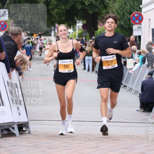 30.08.2026 - Blankeneser Heldenlauf Lena Gebhardt http://msf.ph/oto/10052929 30.08.2026 12:03:14 Ziel 2078, 2079, 2409, 2735 meine-sportfotos.de