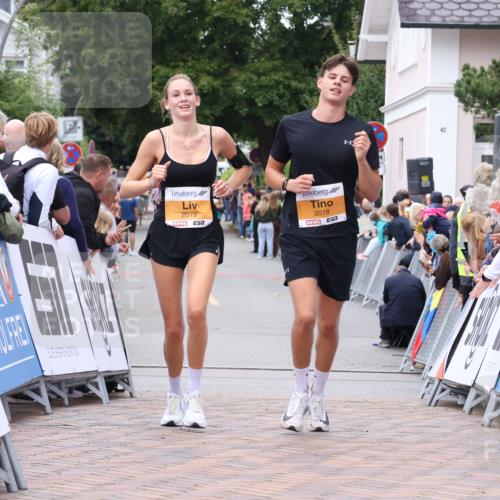 30.08.2026 - Blankeneser Heldenlauf Lena Gebhardt http://msf.ph/oto/10052940 30.08.2026 12:03:16 Ziel 2078, 2079, 2735 meine-sportfotos.de
