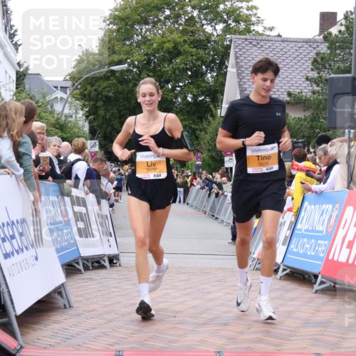 30.08.2026 - Blankeneser Heldenlauf Lena Gebhardt http://msf.ph/oto/10052950 30.08.2026 12:03:17 Ziel 2078, 2079 meine-sportfotos.de