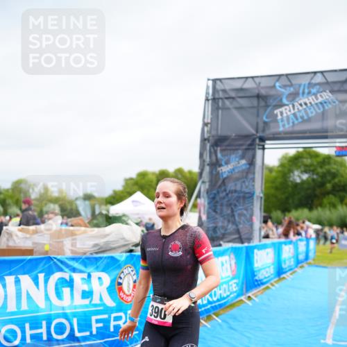 30.08.2026 - Elbe Triathlon Hamburg LAZAROV Photography http://msf.ph/oto/10052964 30.08.2026 10:47:42 Ziel 390 meine-sportfotos.de