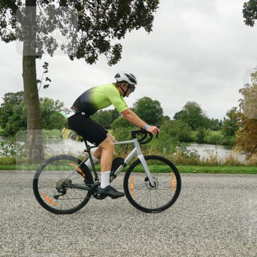 30.08.2026 - Elbe Triathlon Hamburg Michael Burmester http://msf.ph/oto/10052968 30.08.2026 10:20:52 Radfahren 795 meine-sportfotos.de