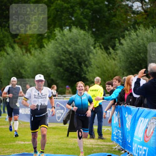 30.08.2026 - Elbe Triathlon Hamburg LAZAROV Photography http://msf.ph/oto/10053014 30.08.2026 10:48:24 Ziel 274, 361, 470 meine-sportfotos.de