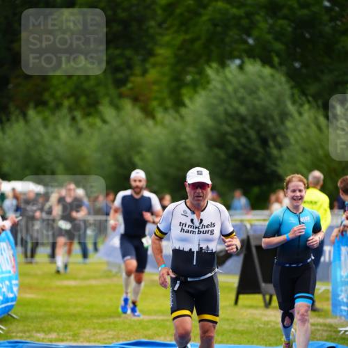 30.08.2026 - Elbe Triathlon Hamburg LAZAROV Photography http://msf.ph/oto/10053026 30.08.2026 10:48:25 Ziel 274, 361, 470 meine-sportfotos.de