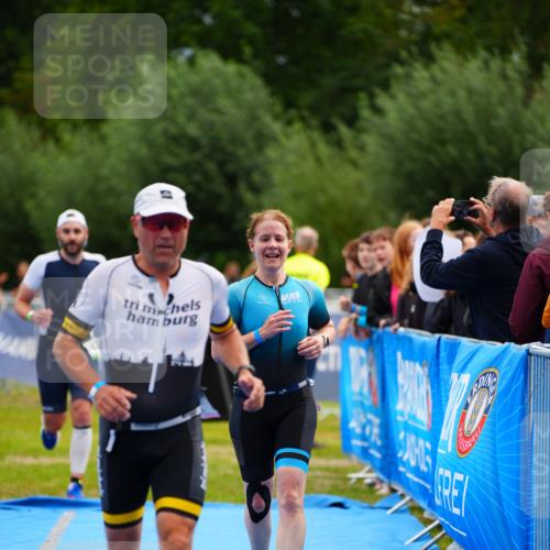 30.08.2026 - Elbe Triathlon Hamburg LAZAROV Photography http://msf.ph/oto/10053046 30.08.2026 10:48:26 Ziel 274, 361, 470 meine-sportfotos.de